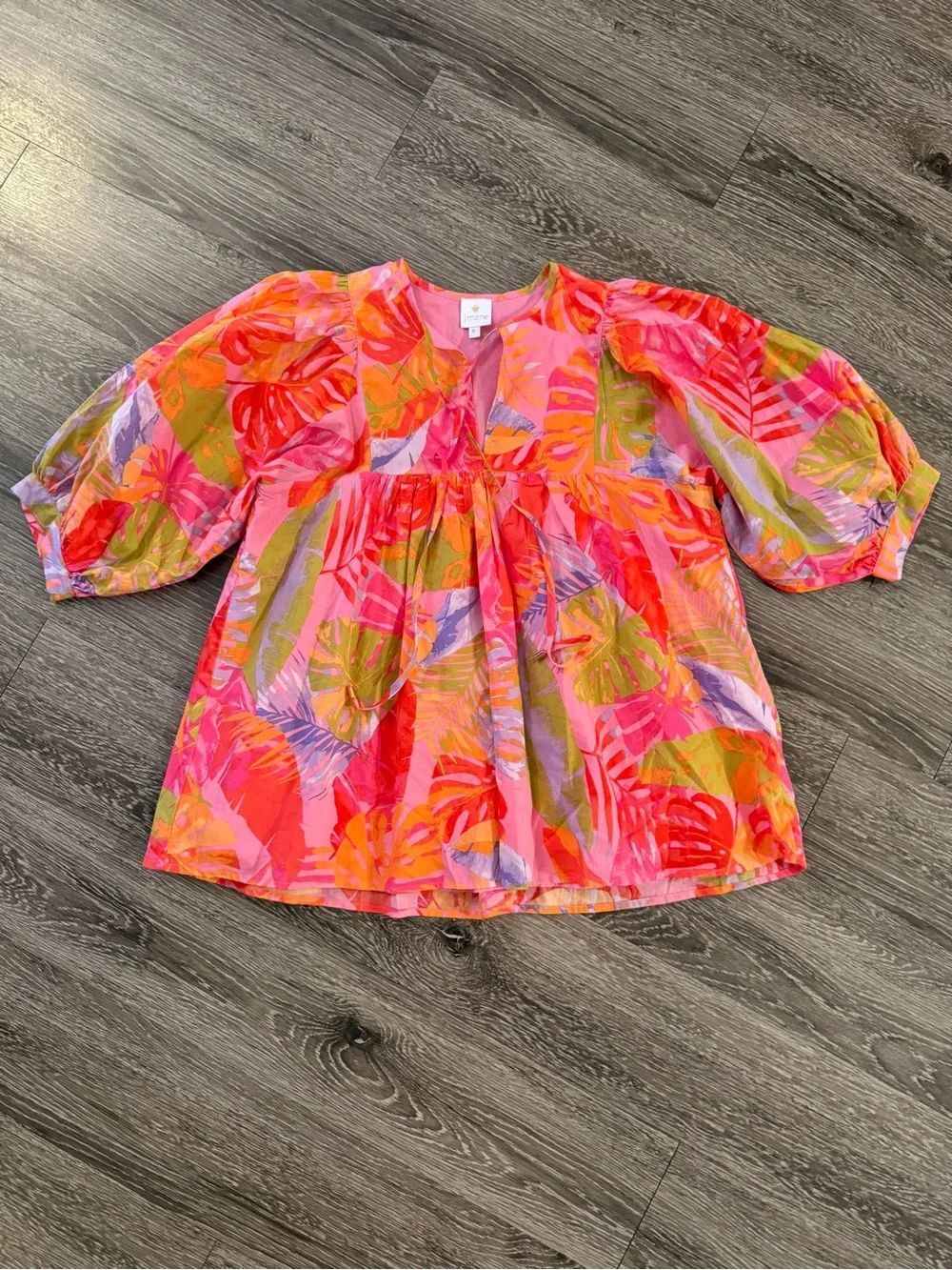 J. Marie Collections Eden 3/4 Puff Sleeve Split V-Neck Tie Tunic Blouse